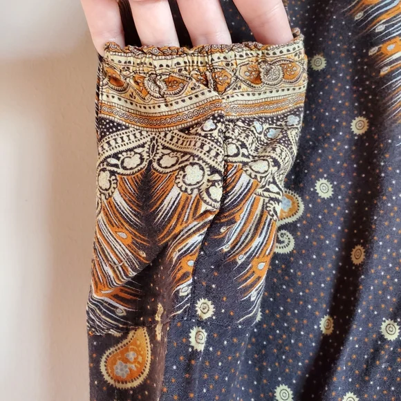 Paisley Yoga Pants - Picture 3 of 3